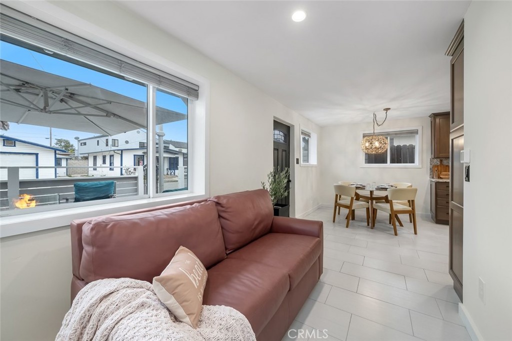 214 Boeker Ave, Pismo Beach, CA 93449