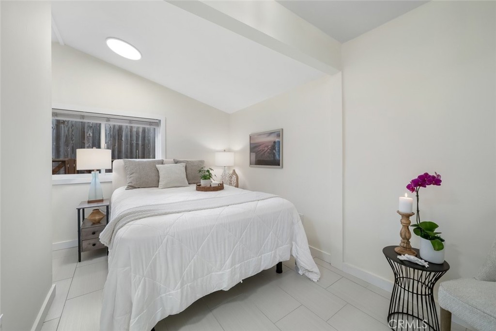 214 Boeker Ave, Pismo Beach, CA 93449