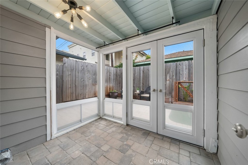 214 Boeker Ave, Pismo Beach, CA 93449