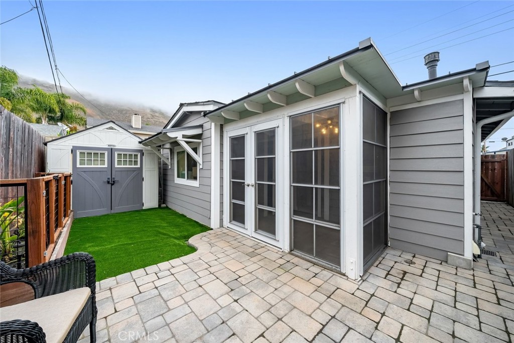 214 Boeker Ave, Pismo Beach, CA 93449