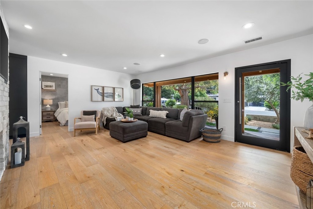 2038 San Luis Dr, San Luis Obispo, CA 93401