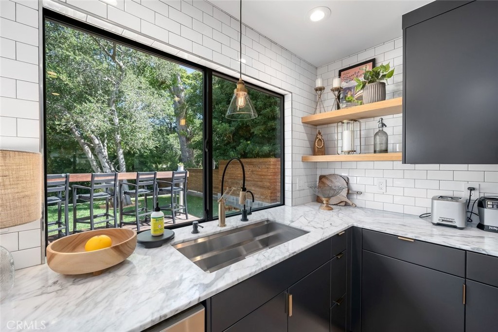 2038 San Luis Dr, San Luis Obispo, CA 93401