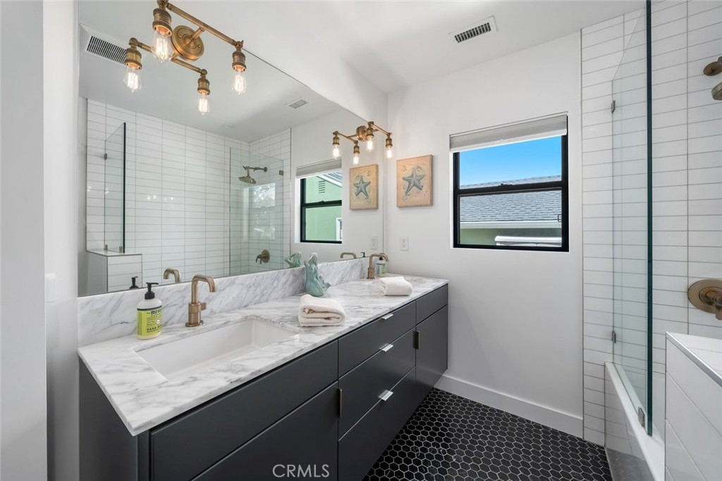 2038 San Luis Dr, San Luis Obispo, CA 93401