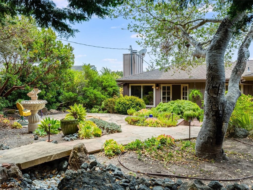 5276 Hillcrest, Cambria, CA 93428