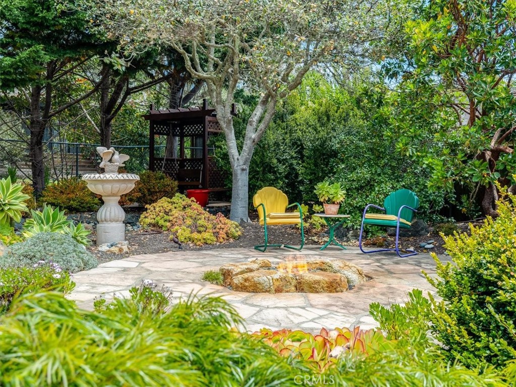 5276 Hillcrest, Cambria, CA 93428