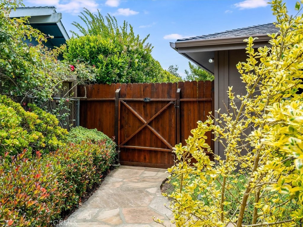 5276 Hillcrest, Cambria, CA 93428