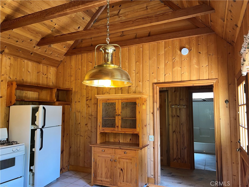 2936 Burton Dr, Cambria, CA 93428