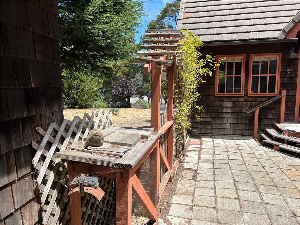 2936 Burton Dr, Cambria, CA 93428