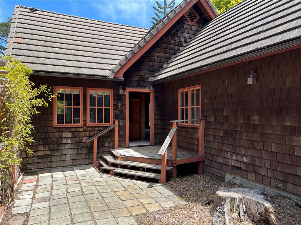 2936 Burton Dr, Cambria, CA 93428