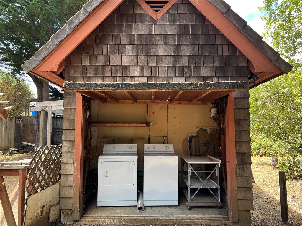 2936 Burton Dr, Cambria, CA 93428