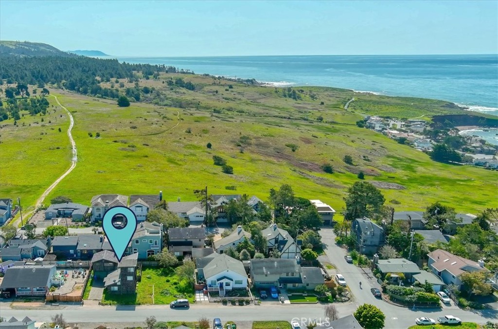 550 Worcester Dr, Cambria, CA 93428