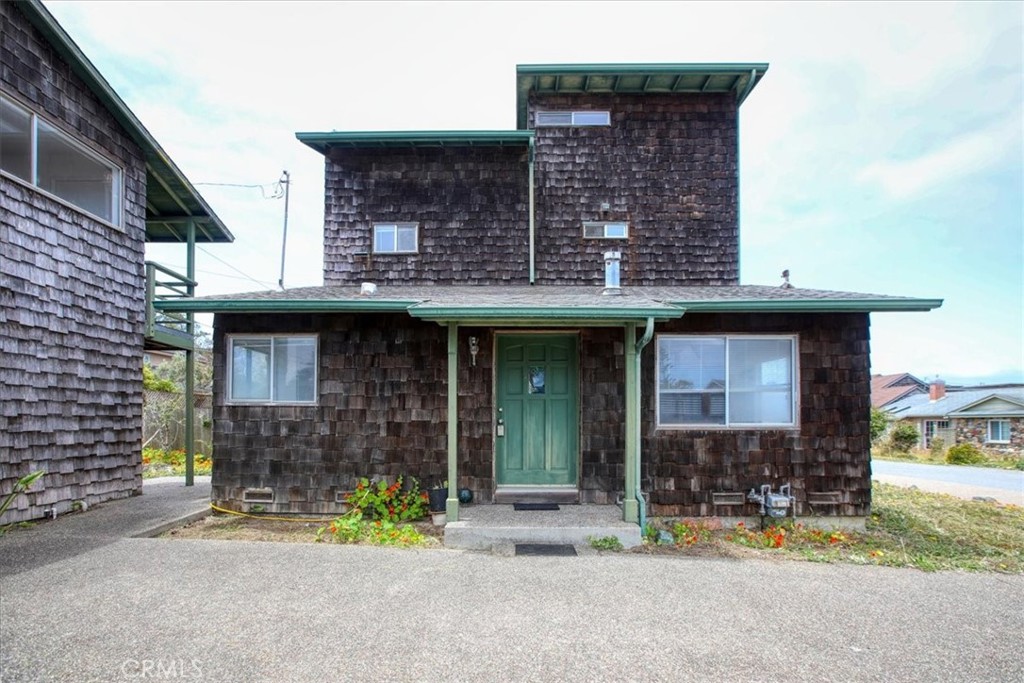 550 Worcester Dr, Cambria, CA 93428