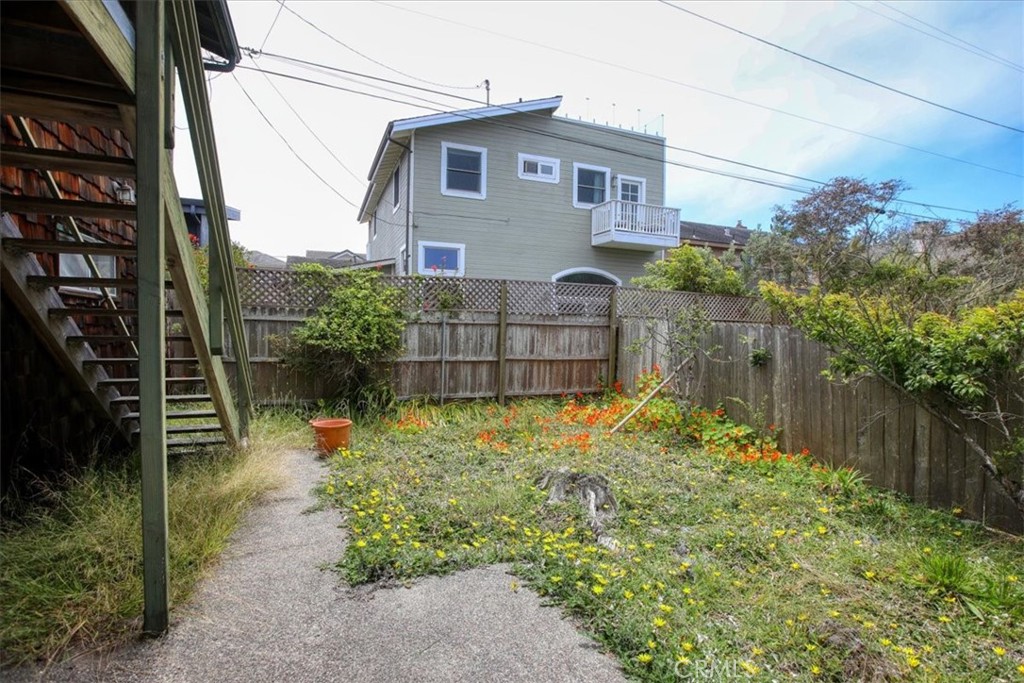 550 Worcester Dr, Cambria, CA 93428