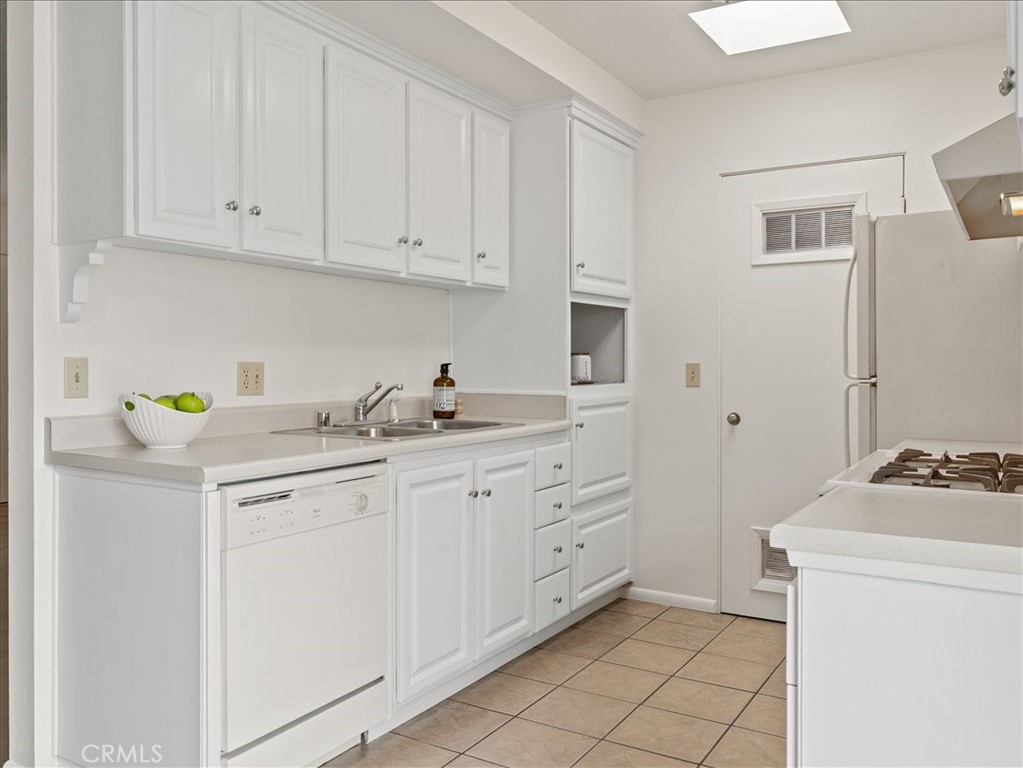 1176 Oceanaire Dr, San Luis Obispo, CA 93405
