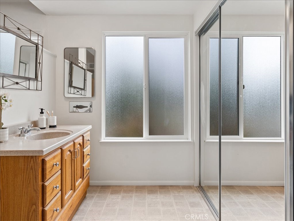 1176 Oceanaire Dr, San Luis Obispo, CA 93405