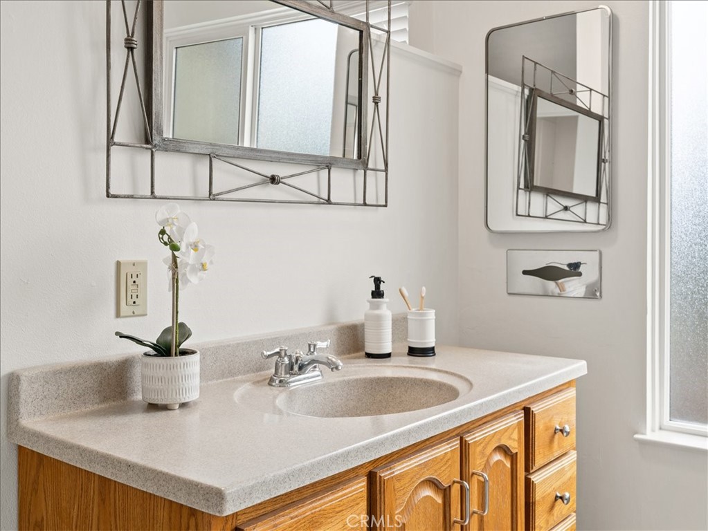 1176 Oceanaire Dr, San Luis Obispo, CA 93405