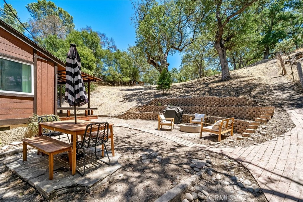 9056 Curbaril Avenue, Atascadero, CA 93422