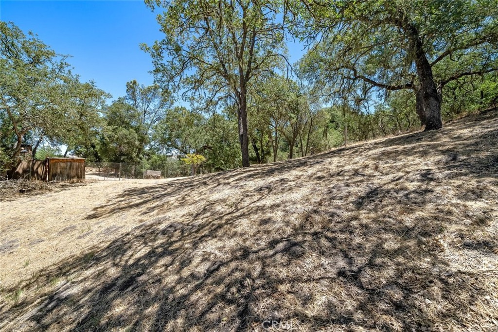 9056 Curbaril Avenue, Atascadero, CA 93422