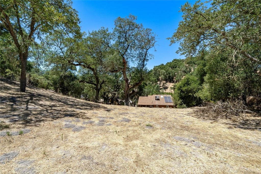 9056 Curbaril Avenue, Atascadero, CA 93422