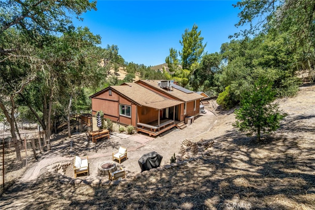 9056 Curbaril Avenue, Atascadero, CA 93422