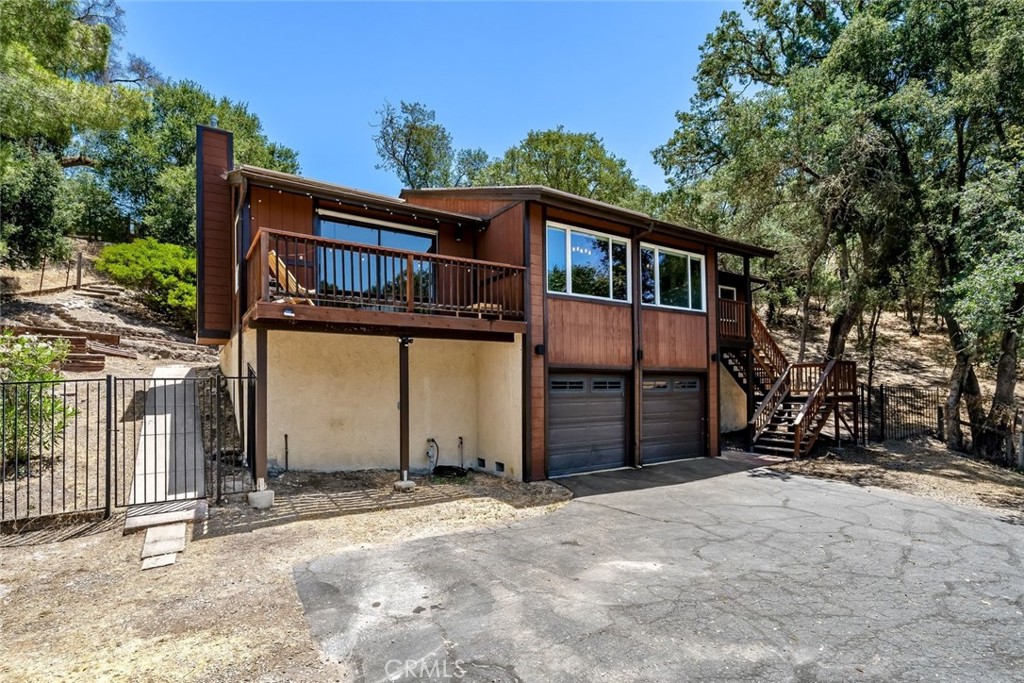 9056 Curbaril Avenue, Atascadero, CA 93422