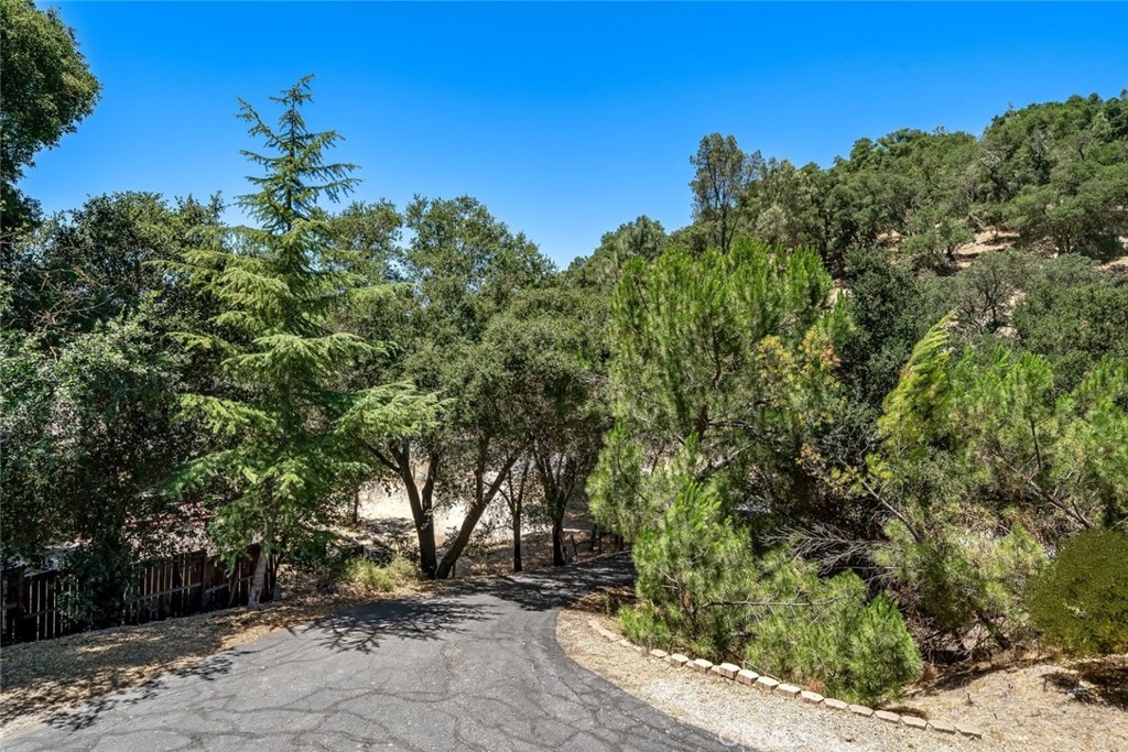 9056 Curbaril Avenue, Atascadero, CA 93422