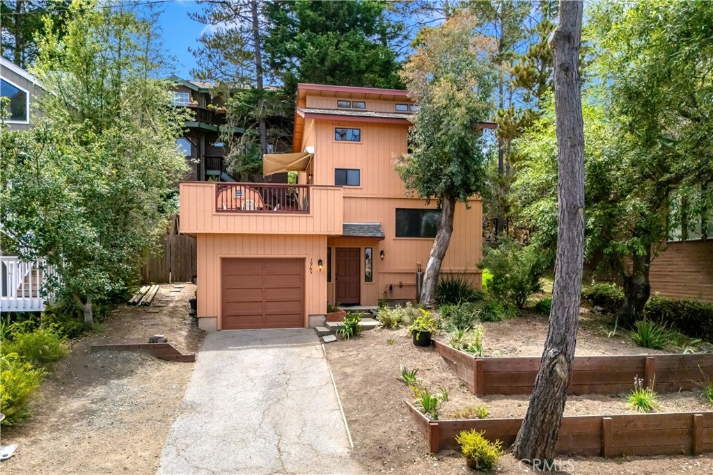 1965 Spencer St, Cambria, CA 93428