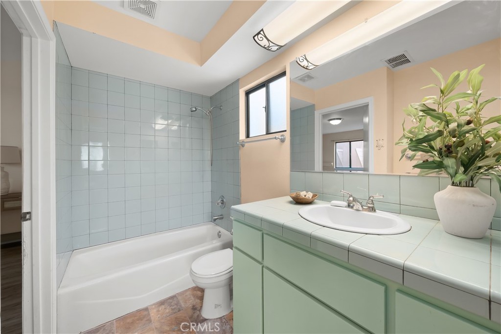 1965 Spencer St, Cambria, CA 93428
