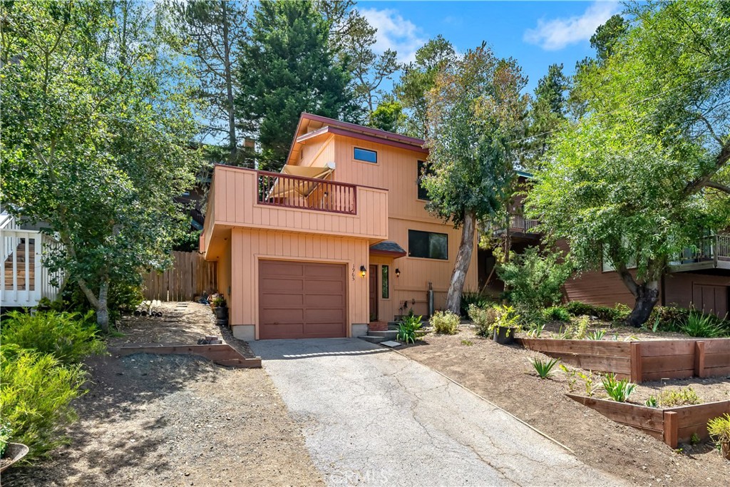 1965 Spencer St, Cambria, CA 93428