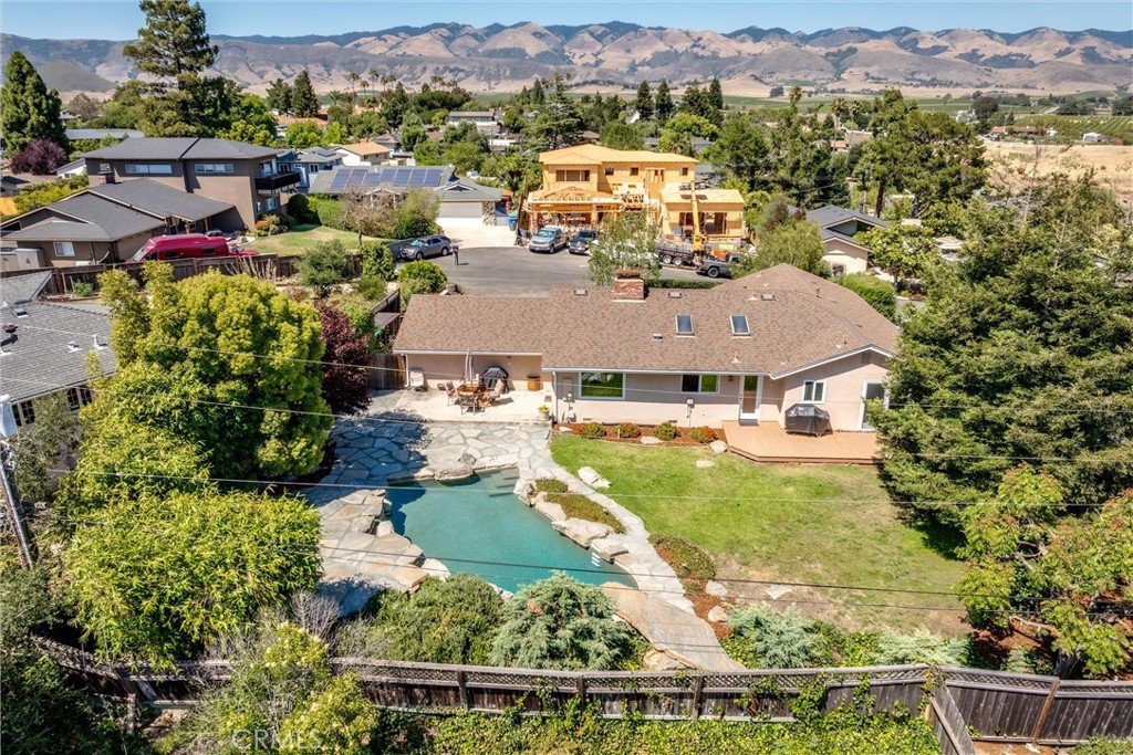 6020 Joan Pl, San Luis Obispo, CA 93401