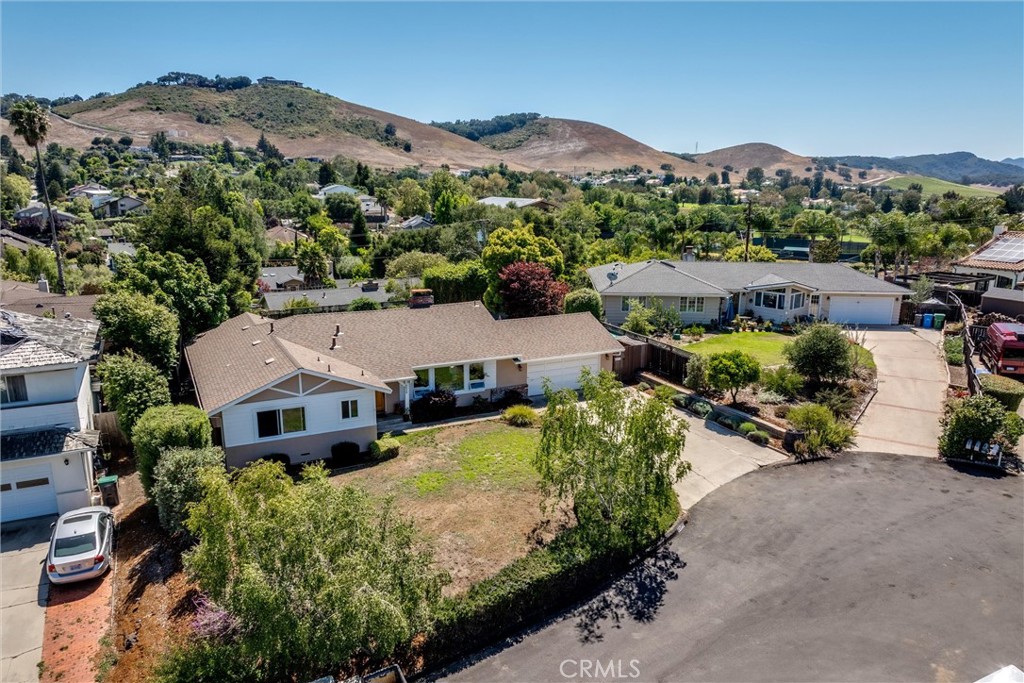 6020 Joan Pl, San Luis Obispo, CA 93401