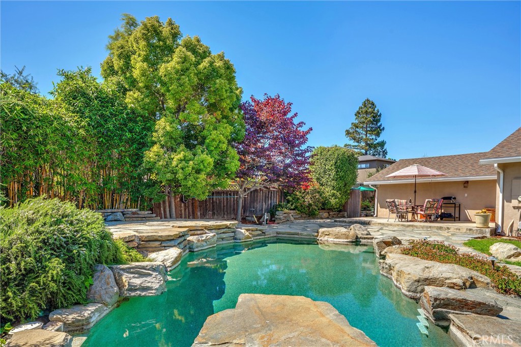 6020 Joan Pl, San Luis Obispo, CA 93401
