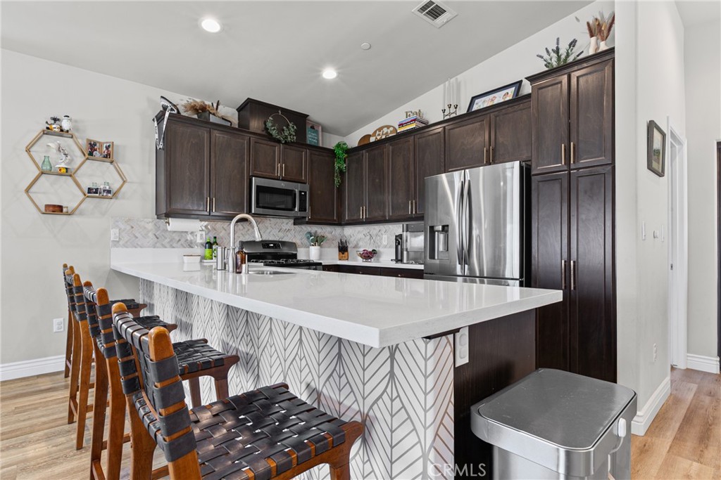 363 Calle De Pueblo, Templeton, CA 93465
