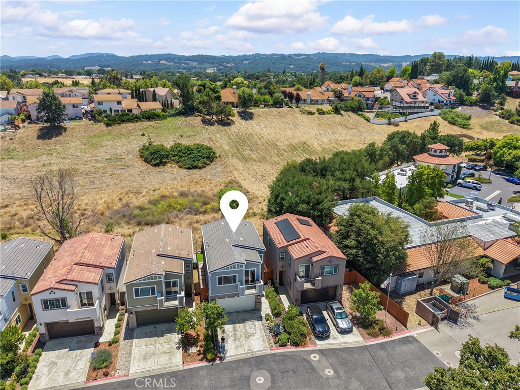 363 Calle De Pueblo, Templeton, CA 93465