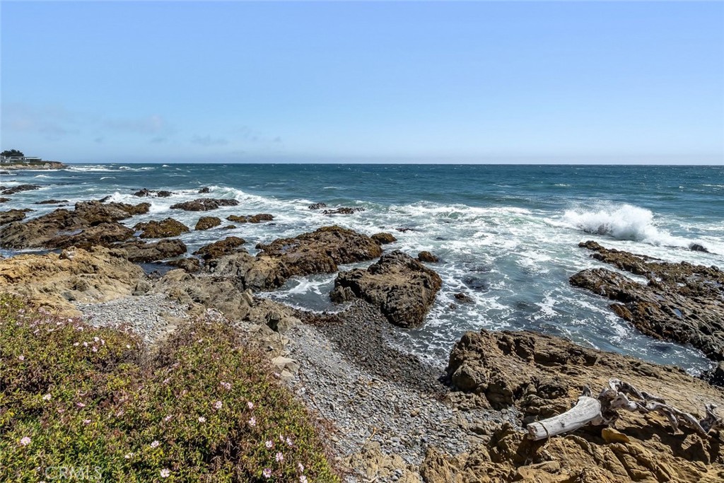 2375 Sherwood, Cambria, CA 93428