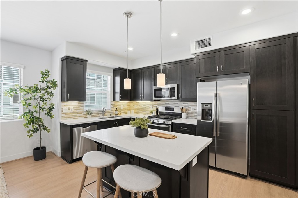 869 Coriander Ln, San Luis Obispo, CA 93401