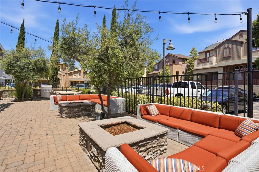 869 Coriander Ln, San Luis Obispo, CA 93401