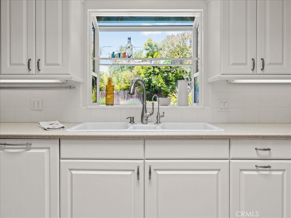 1141 Hartford, Cambria, CA 93428