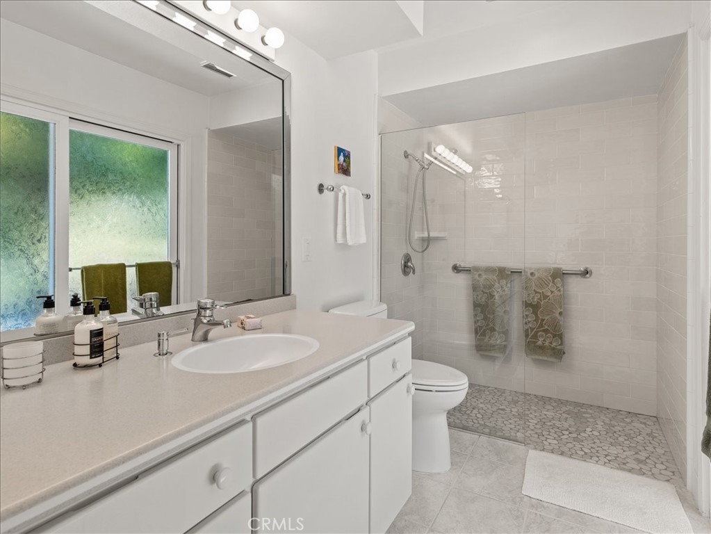 1141 Hartford, Cambria, CA 93428