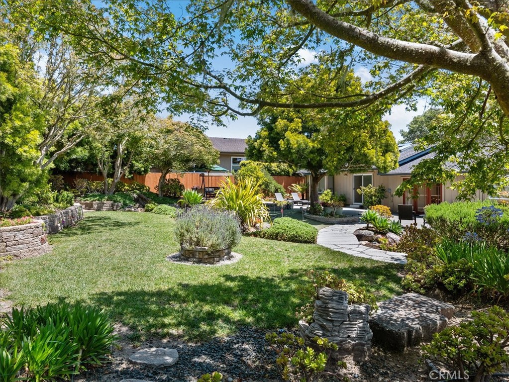 1141 Hartford, Cambria, CA 93428