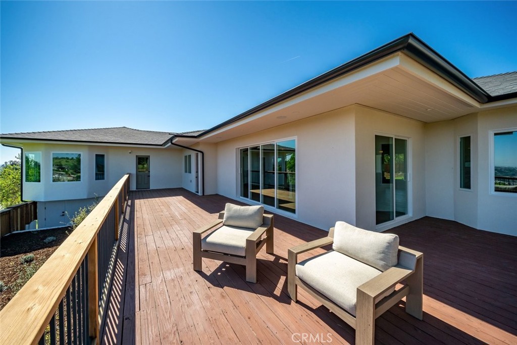 1026 Merry Hill Road, Paso Robles, CA 93446