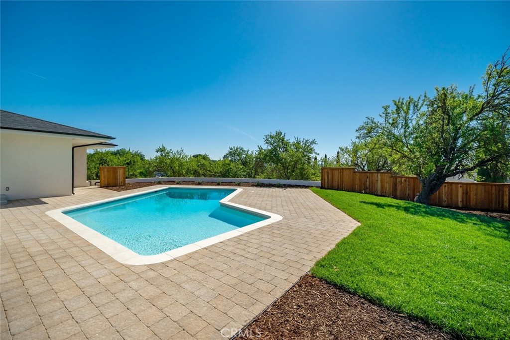 1026 Merry Hill Road, Paso Robles, CA 93446