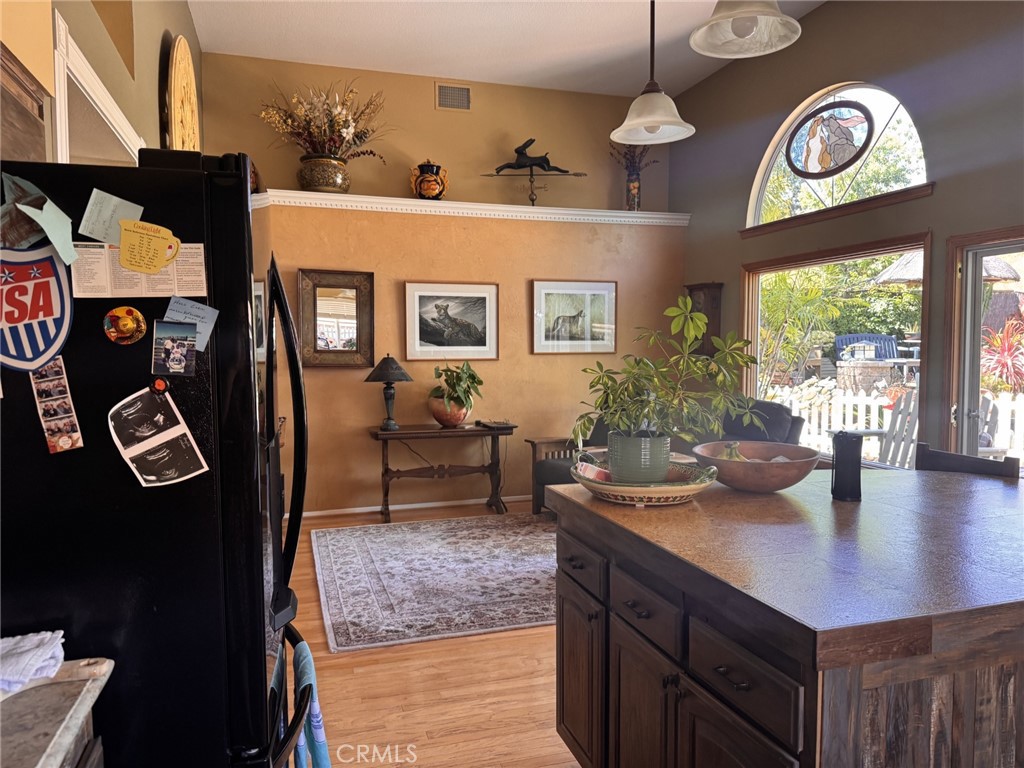 1462 Ashmore, San Luis Obispo, CA 93401