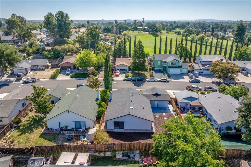 921 Player Ln, Paso Robles, CA 93446