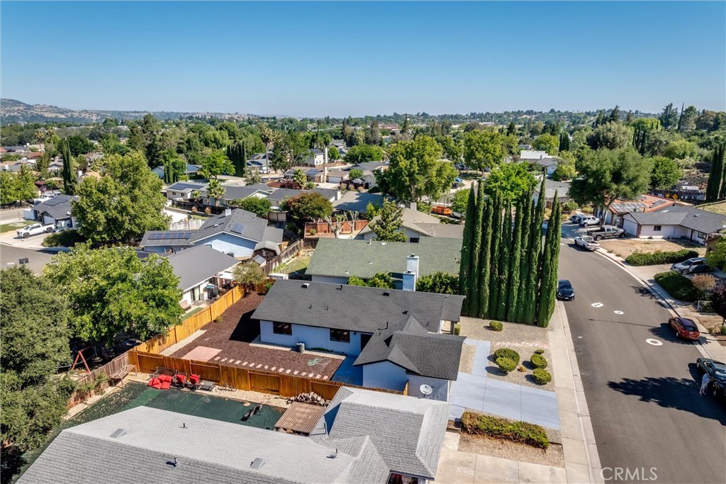921 Player Ln, Paso Robles, CA 93446