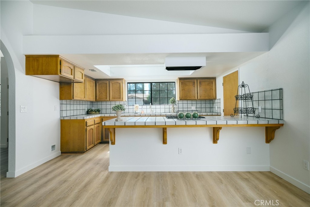 921 Player Ln, Paso Robles, CA 93446