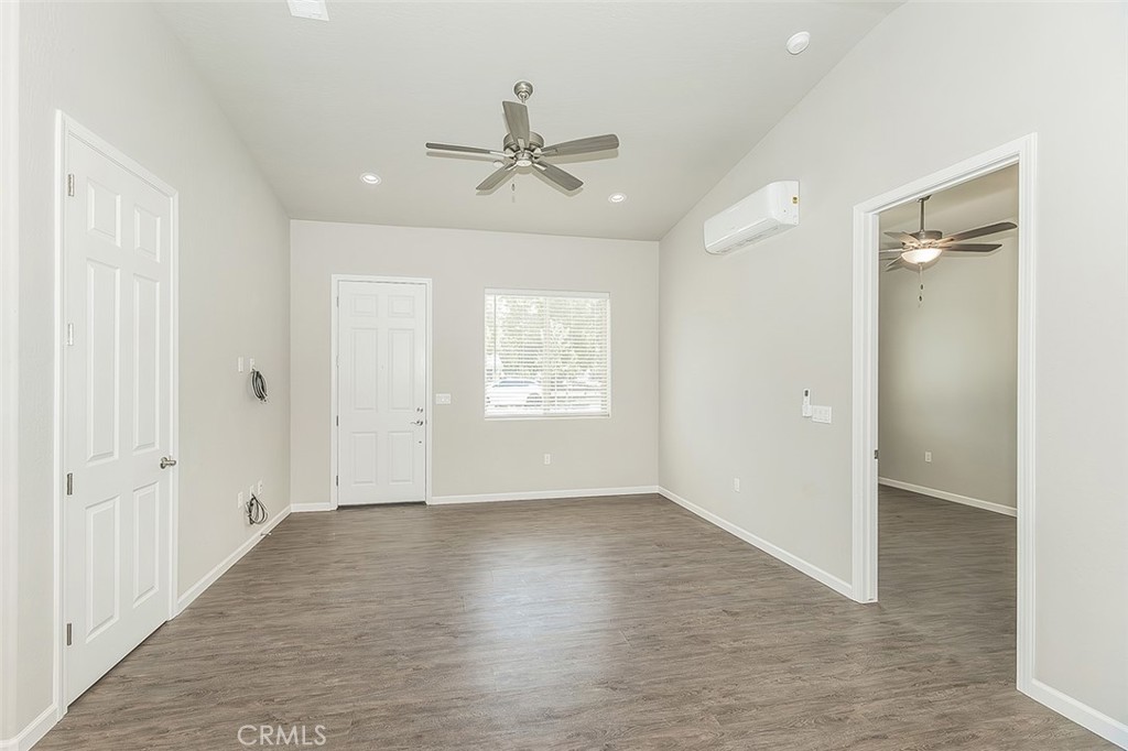 2365 N Arthur Ave, Fresno, CA 93705