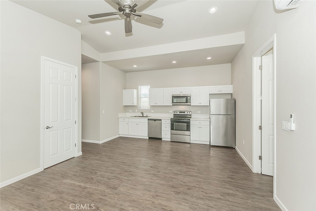 2365 N Arthur Ave, Fresno, CA 93705