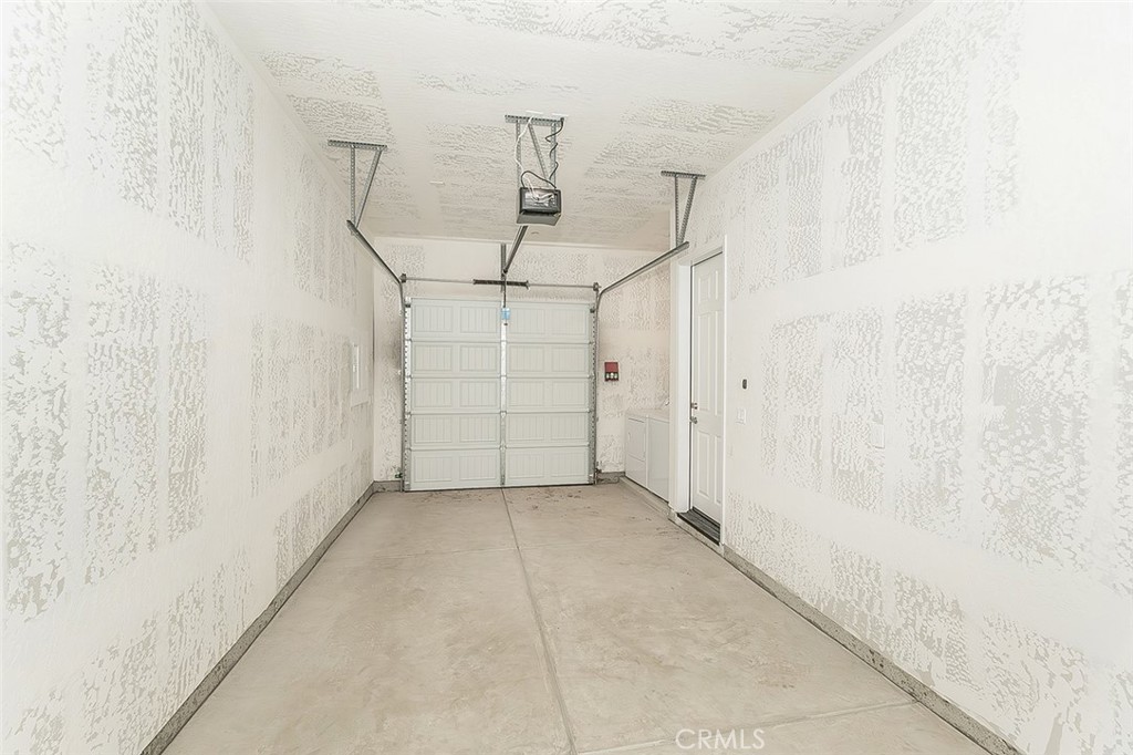 2365 N Arthur Ave, Fresno, CA 93705