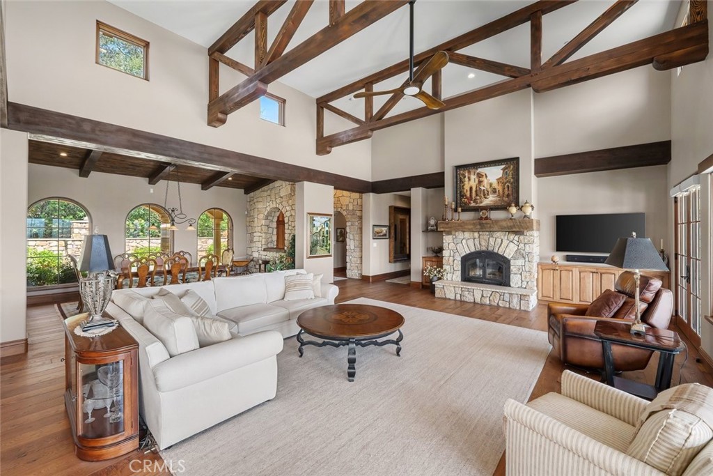 2350 Camino Edna, San Luis Obispo, CA 93401